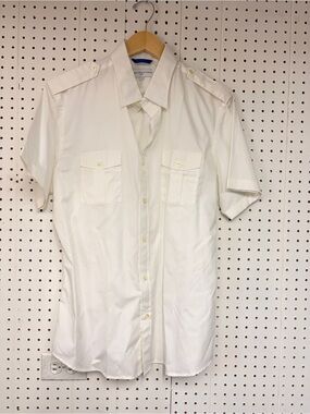 Teddy Stratford White Short-Sleeve Button-Down Shirt with Chest Pockets